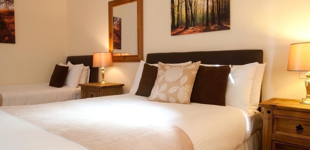 Glenmoriston Arms Hotel Invermoriston Eksteriør billede